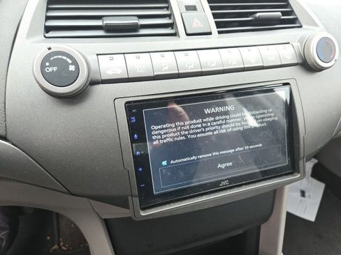 Used 2010 Honda Accord LX image 6