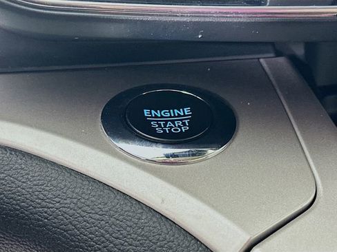 Used 2024 Ford Explorer XLT w/ Equipment Group 202A image 18