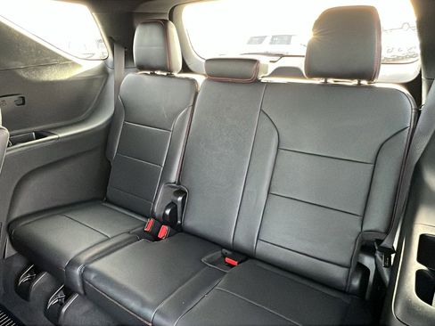 Certified 2025 Chevrolet Traverse Z71 w/ Enhanced Driving Package image 14