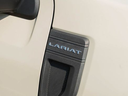 Used 2024 Ford Maverick Lariat w/ FX4 Off-Road Package AWD/4WD image 6