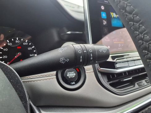 Certified 2023 Jeep Compass Limited AWD/4WD image 27