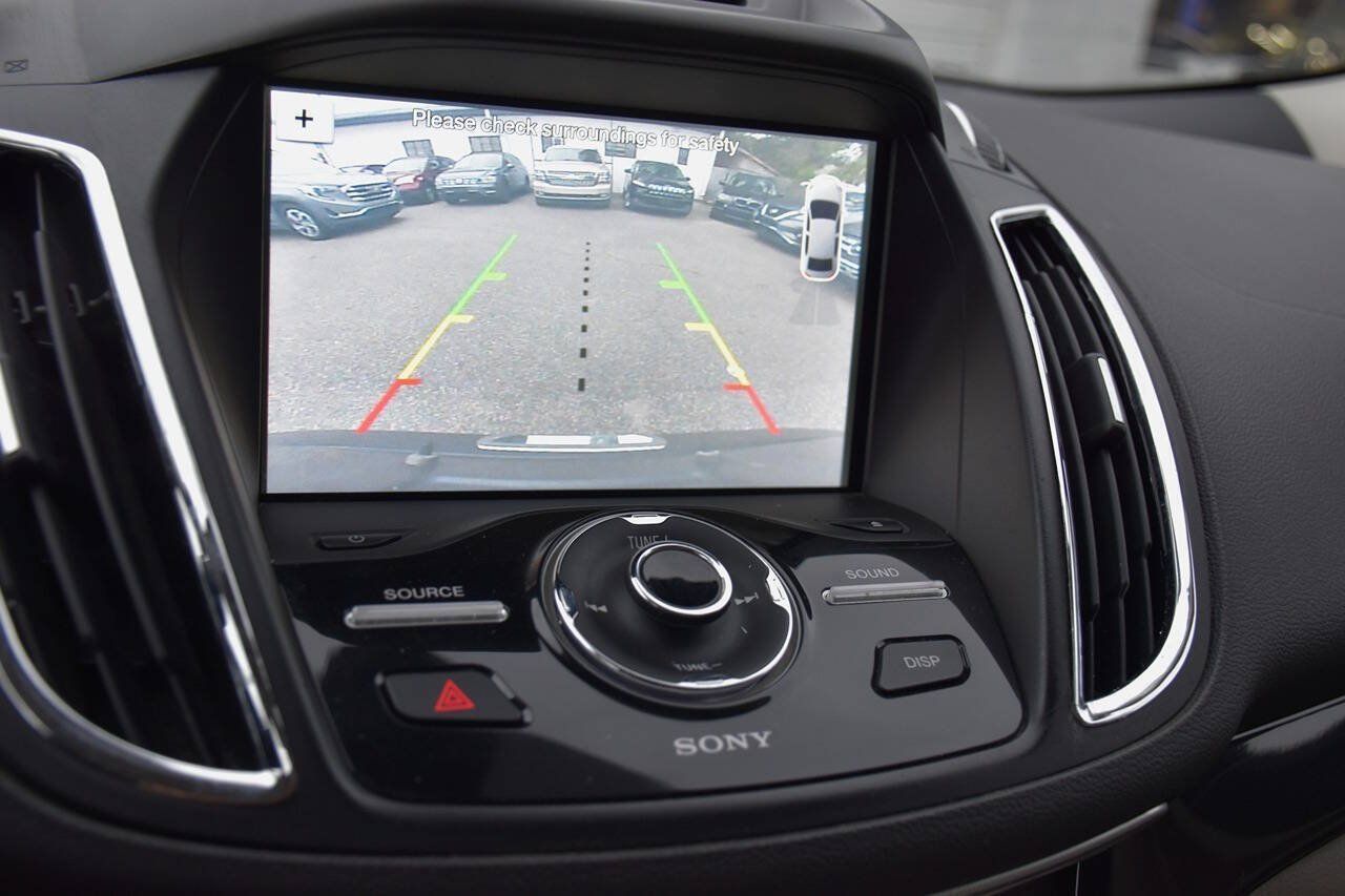 Used 2017 Ford Escape Titanium FWD image 13