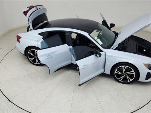 Used 2023 Audi e-tron GT Premium Plus w/ Performance Package image 77