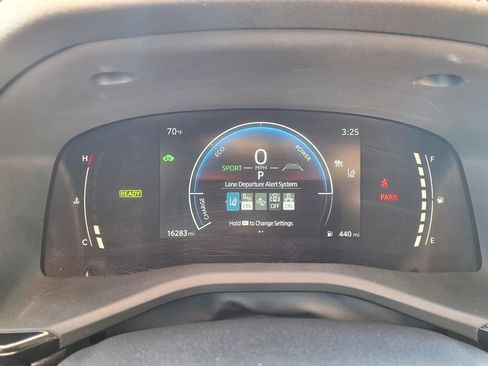 Used 2025 Toyota Camry LE image 16