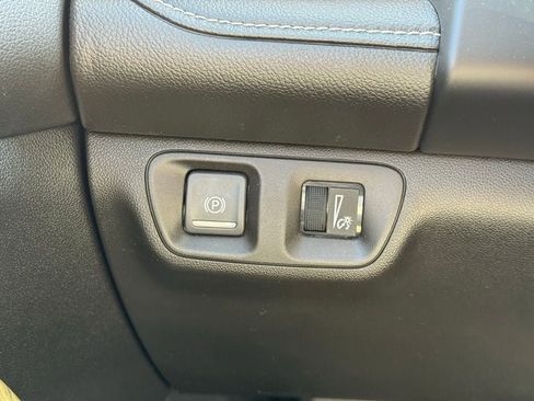 Used 2019 GMC Acadia Denali w/ Technology Package image 35