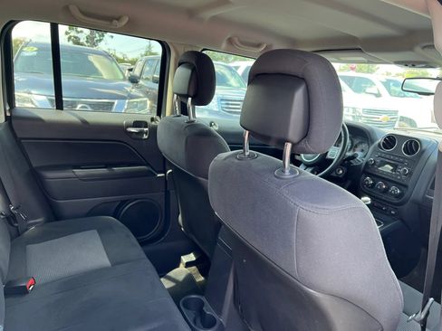 Used 2013 Jeep Patriot Latitude FWD image 15