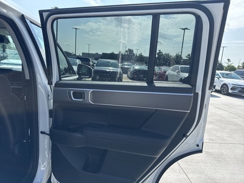 New 2026 Hyundai Santa Fe SE image 12