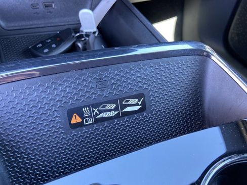 Used 2025 Chevrolet Equinox RS w/ Safety and Technology Package image 39