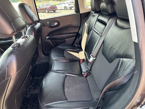 Used 2020 Jeep Compass Latitude AWD/4WD image 11