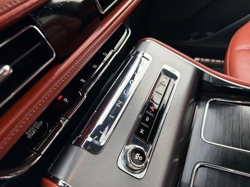 Certified 2025 Lincoln Aviator Reserve w/ Jet Appearance Package image 28