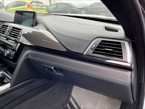 Used 2018 BMW M4 Coupe image 17