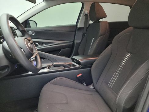 Used 2021 Hyundai Elantra SEL FWD image 17
