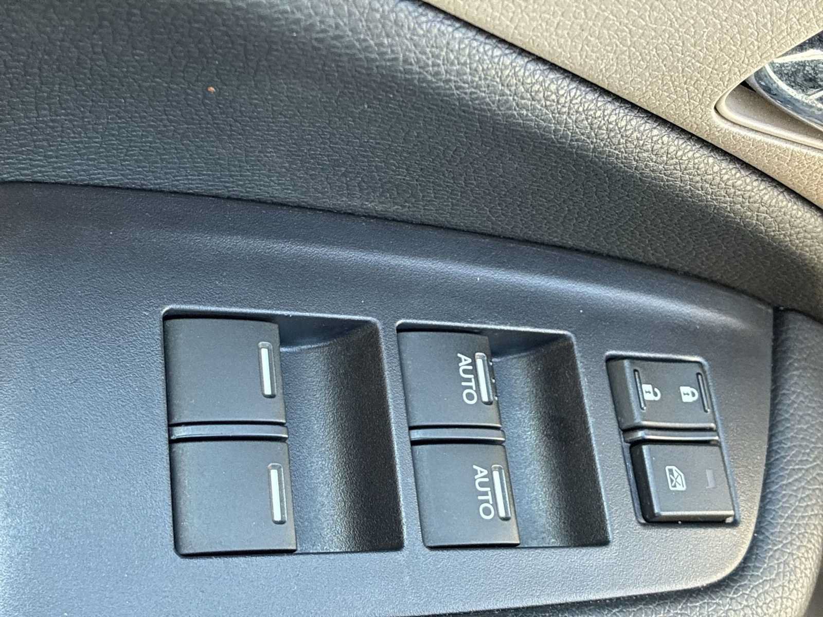 Used 2019 Honda Pilot EX-L image 15