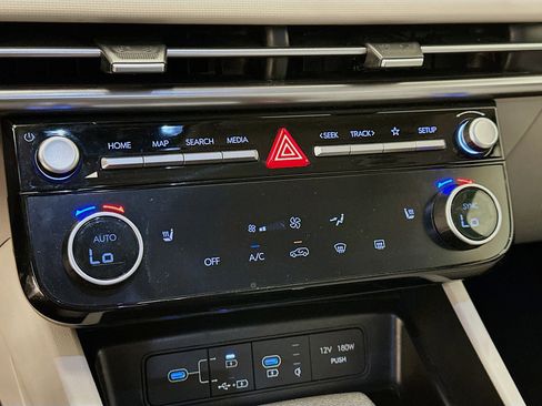 Used 2025 Hyundai Tucson SEL AWD/4WD image 23