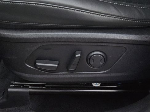 Used 2024 Kia Sorento S image 25