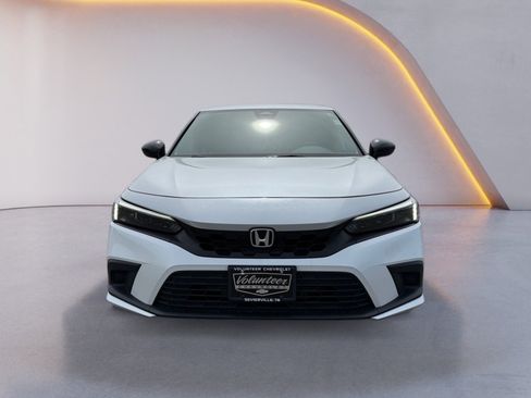 Used 2023 Honda Civic Sport image 8