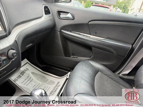 Used 2017 Dodge Journey Crossroad w/ Popular Equipment Group FWD image 18