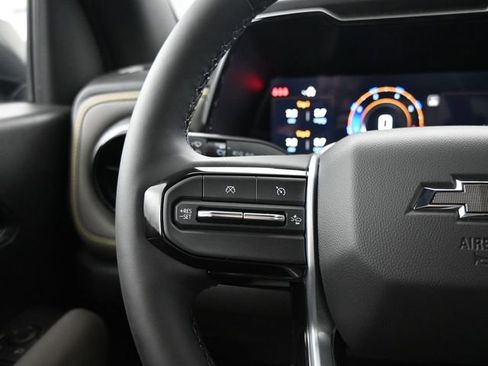 New 2026 Chevrolet Colorado ZR2 w/ Off-Road Front Bumper Package image 13