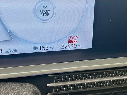 Used 2023 Hyundai Ioniq 6 SE image 19