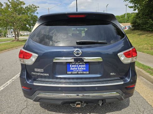 Used 2015 Nissan Pathfinder SL w/ SL Premium Package FWD image 5