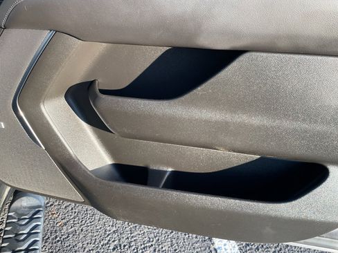 Used 2021 Chevrolet Tahoe Z71 w/ Z71 Signature Package image 70