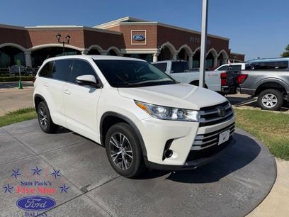 Used 2018 Toyota Highlander LE