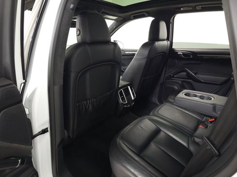 Used 2016 Porsche Cayenne GTS w/ Premium Package Plus image 15