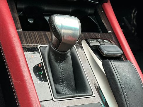 Used 2015 Lexus LS 460 image 24