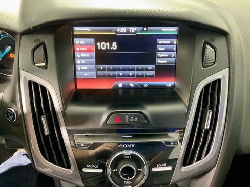 Used 2014 Ford Focus Titanium FWD image 12