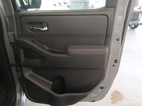 Used 2023 Nissan Frontier PRO-4X w/ Pro Convenience Package AWD/4WD image 34