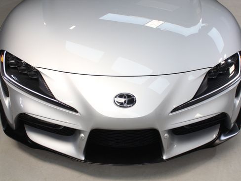 Used 2021 Toyota Supra Premium w/ Driver Assist Package RWD image 9