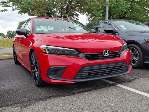 Used 2024 Honda Civic Sport image 1