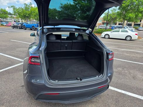 Used 2023 Tesla Model Y Long Range AWD/4WD image 34