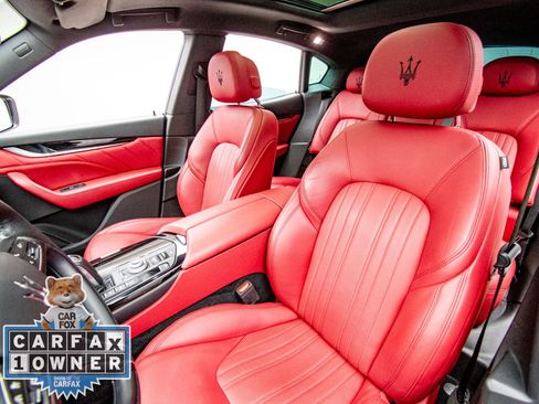 Used 2022 Maserati Levante GT image 12