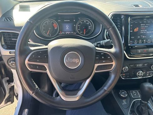 Used 2019 Jeep Cherokee Limited AWD/4WD image 23
