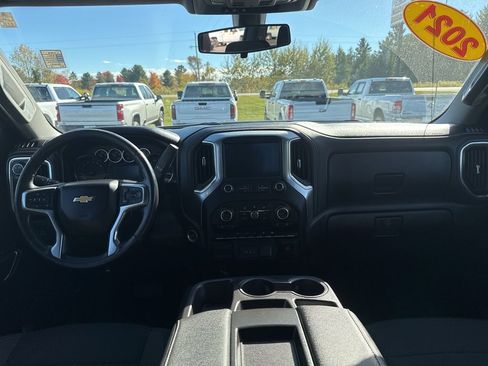Used 2021 Chevrolet Silverado 1500 LT image 13