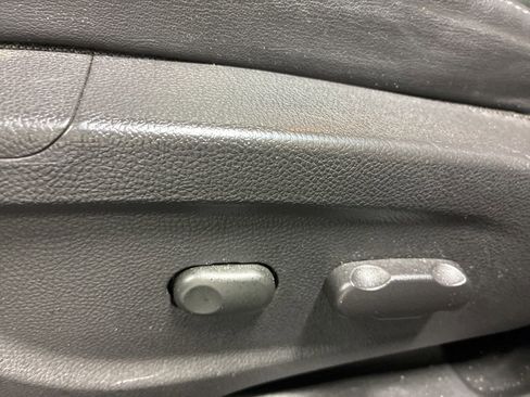 Used 2019 Buick Encore Sport Touring image 11