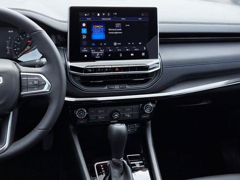 New 2026 Jeep Compass Latitude AWD/4WD image 22