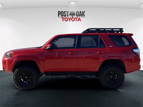 Used 2016 Toyota 4Runner SR5 image 4