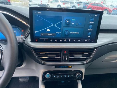 Used 2023 Ford Escape Platinum w/ Premium Technology Package image 11