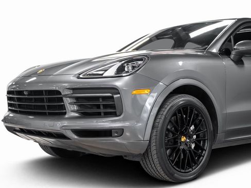 Used 2021 Porsche Cayenne Coupe image 8