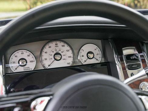 Used 2011 Rolls-Royce Ghost RWD image 26