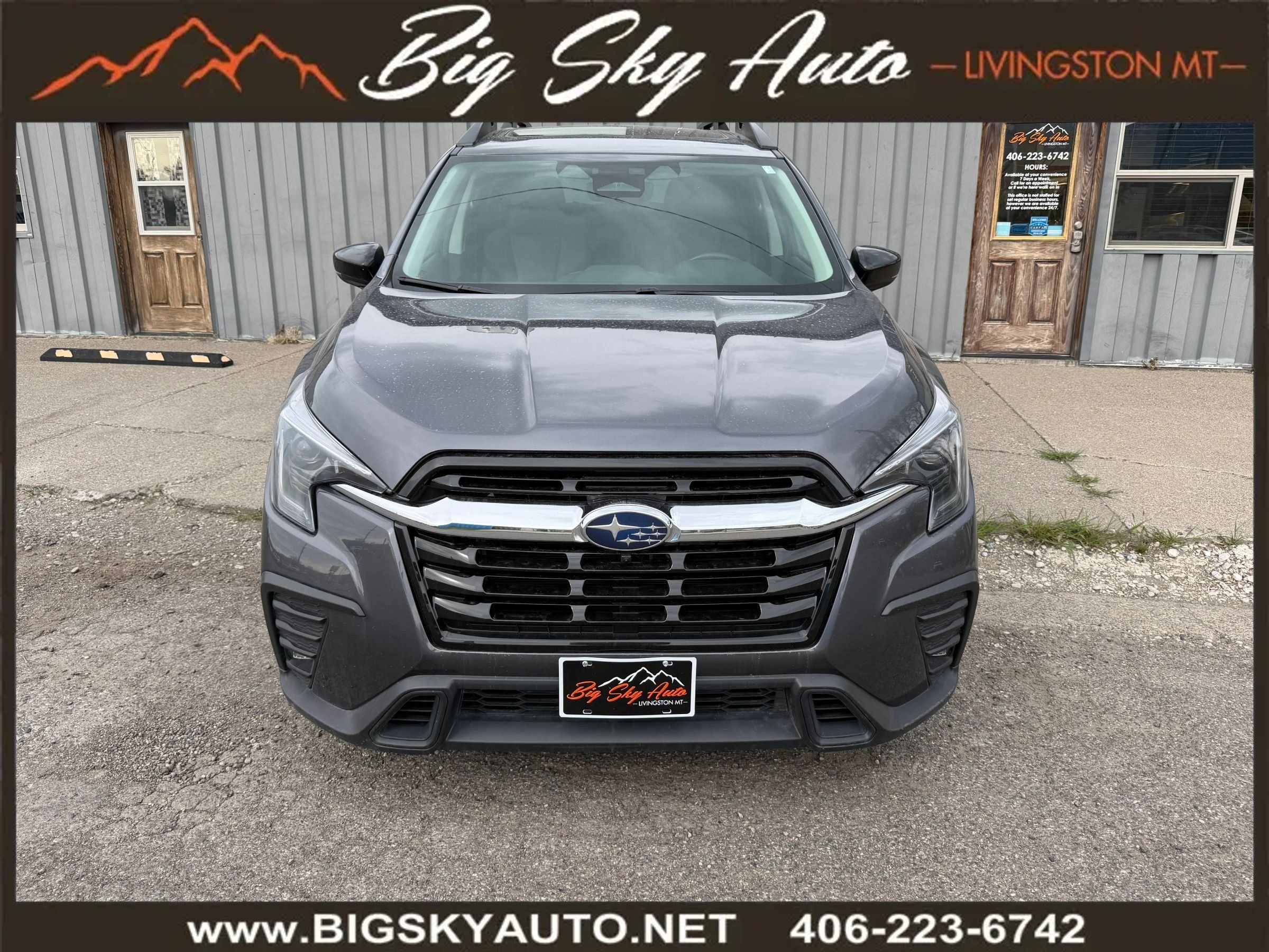 Used 2024 Subaru Ascent Limited w/ Technology Package AWD/4WD image 2