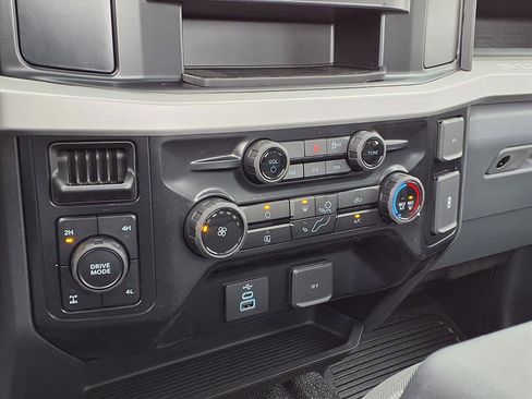New 2026 Ford F250 XL w/ XL Off-Road Package image 15