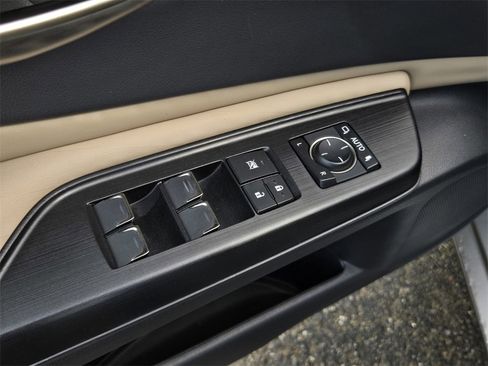 Used 2021 Lexus ES 350 Luxury image 11