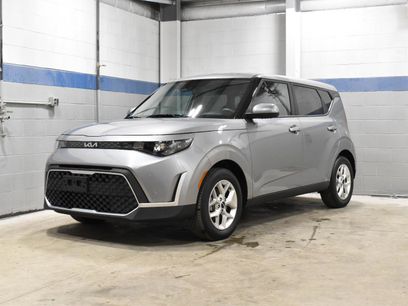 Used 2025 Kia Soul LX w/ LX Technology Package