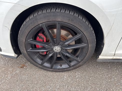 Used 2019 Volkswagen GTI Rabbit Edition image 10