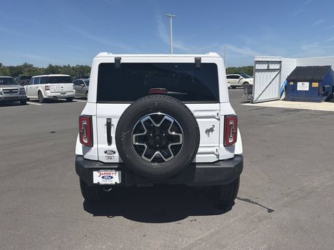 New 2026 Ford Bronco Outer Banks AWD/4WD image 5