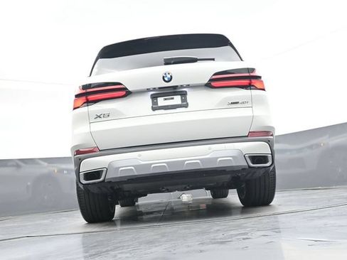 Used 2026 BMW X5 xDrive40i w/ Premium Package AWD/4WD image 33