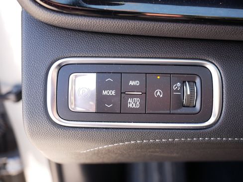 Used 2025 Buick Enclave Preferred image 26